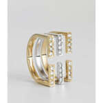 18KT Gold Ring With Diamonds